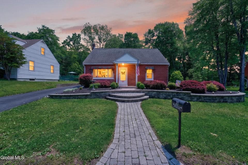 20 Bolivar Avenue, Troy, NY, photo 2