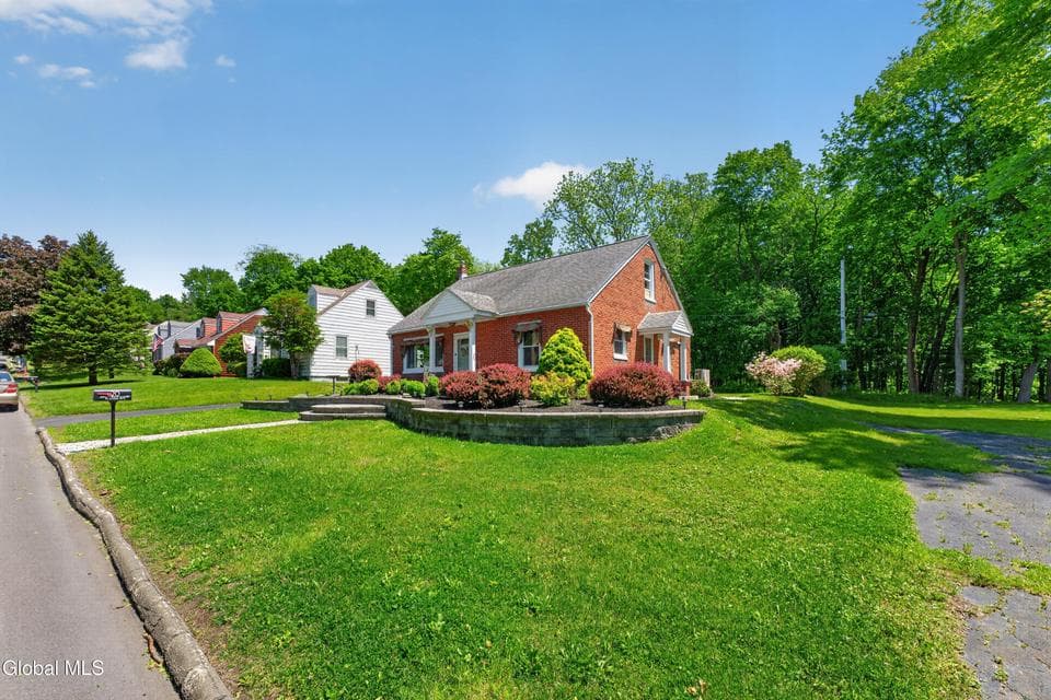 20 Bolivar Avenue, Troy, NY, photo 3