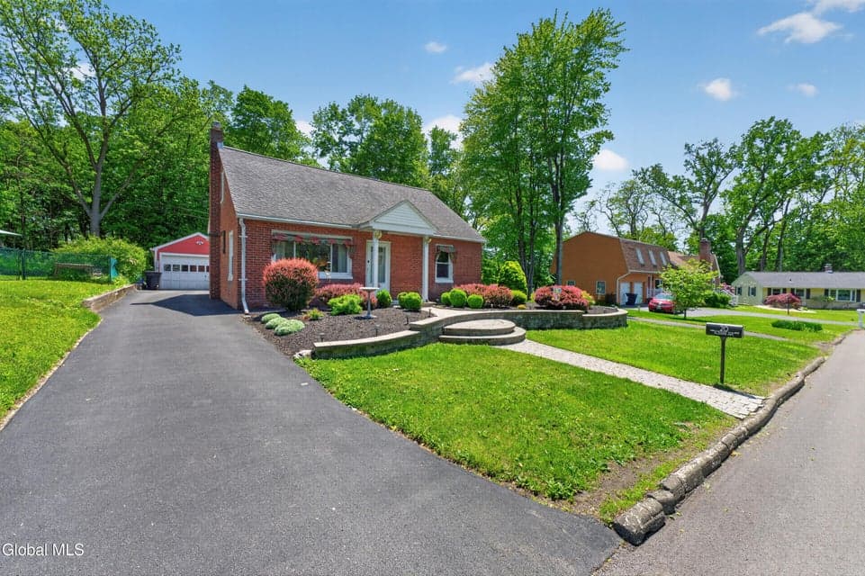 20 Bolivar Avenue, Troy, NY, photo 4