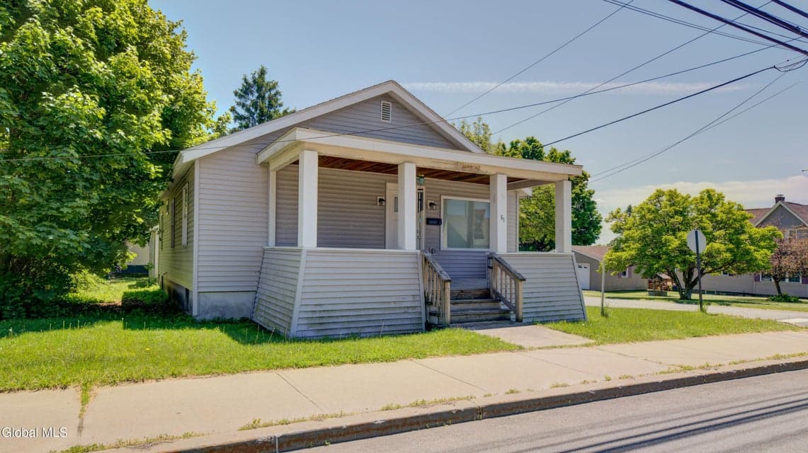 261 Church Street, Amsterdam, NY, photo 1