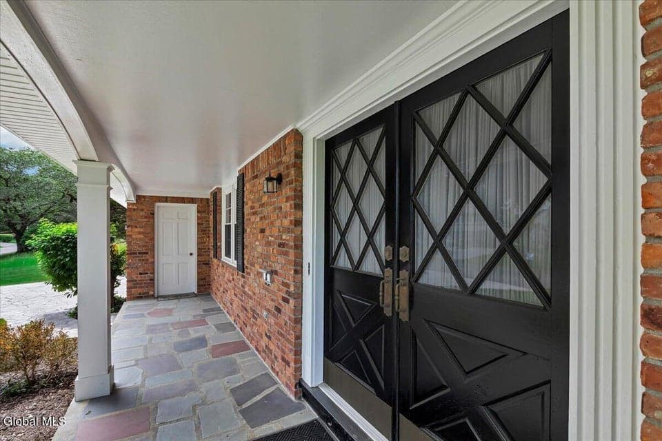 8 Upper Ball Court, Menands, NY, photo 5