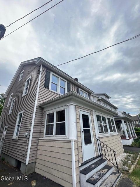 17 Winthrop Avenue, Albany, NY, photo 2