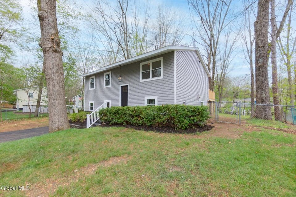 44 Trottingham Road, Saratoga Springs, NY, photo 4