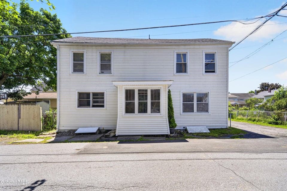 17 Hudson Street, Waterford, NY, photo 2