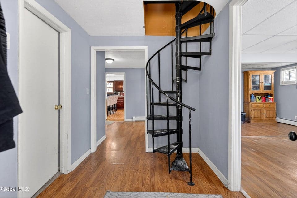 17 Hudson Street, Waterford, NY, photo 4