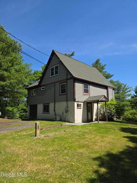 411 Thacher Park Road, Voorheesville, NY