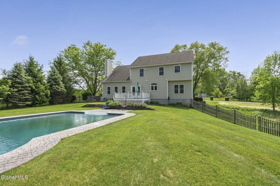 381 Doctor Shaw Road, Guilderland, NY, photo 5