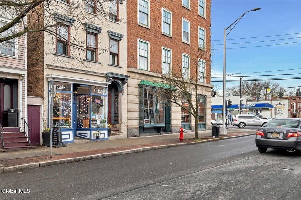418 Madison Avenue, Albany, NY, photo 3