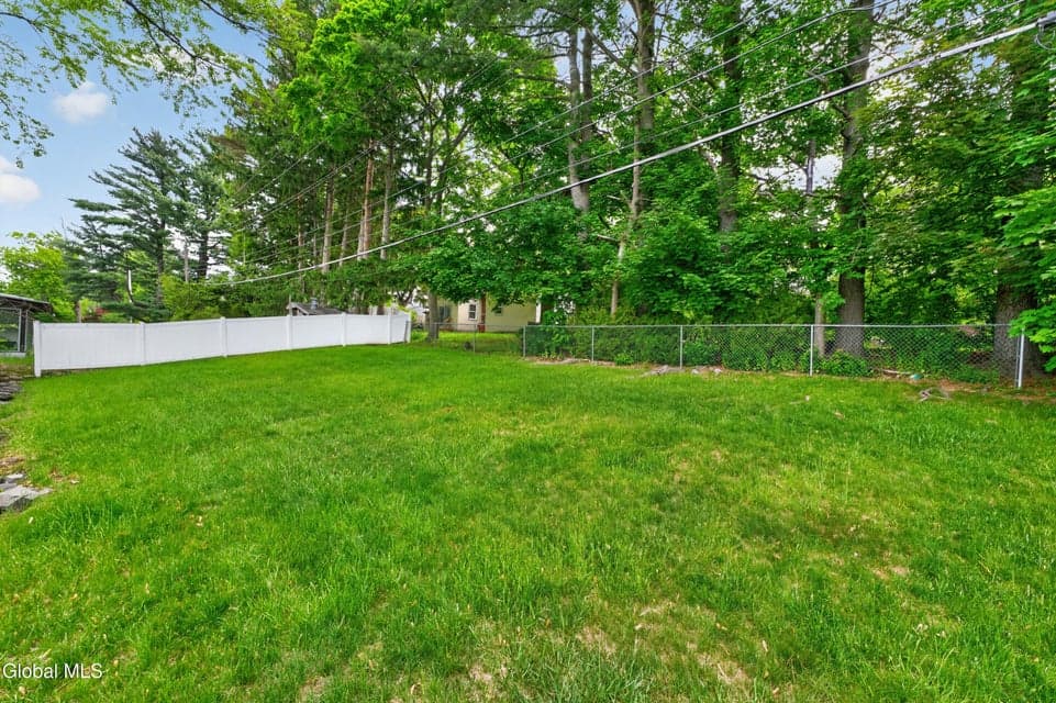 1060 Cornelius Avenue, Niskayuna, NY, photo 5