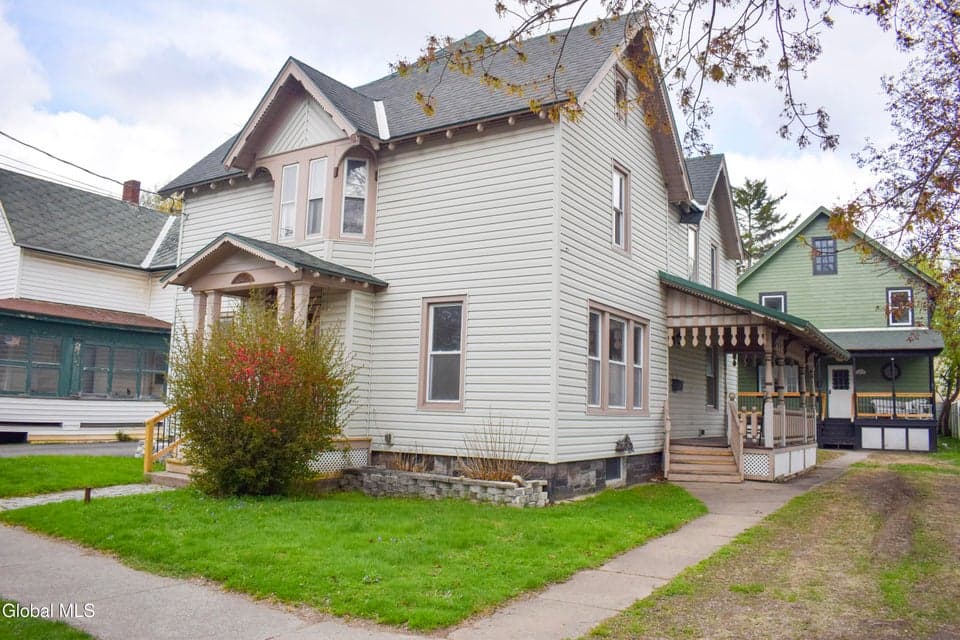 130 Spring Street, Gloversville, NY, photo 2