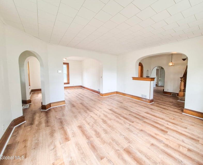 130 Spring Street, Gloversville, NY, photo 4