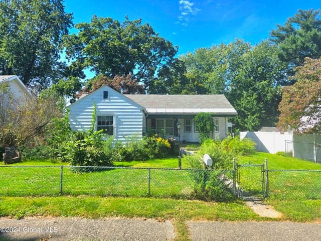 897 8th Avenue, Troy, NY, photo 2