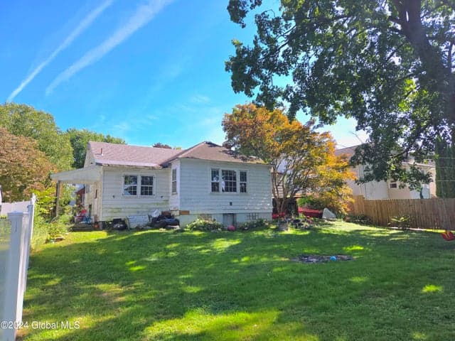 897 8th Avenue, Troy, NY, photo 4