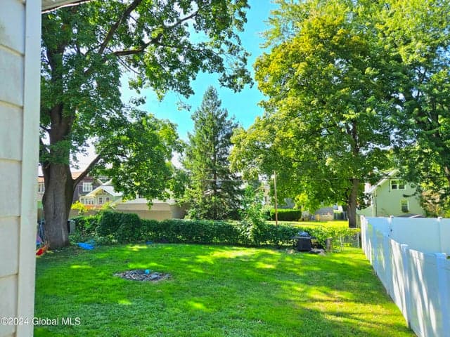 897 8th Avenue, Troy, NY, photo 5