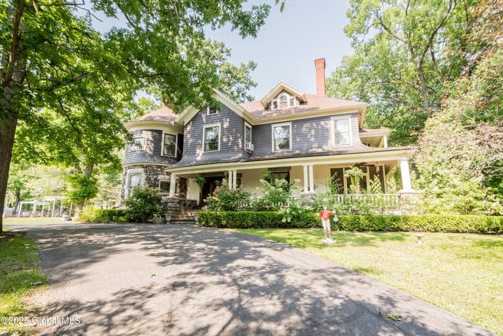 321 Guy Park Avenue, Amsterdam, NY, photo 1