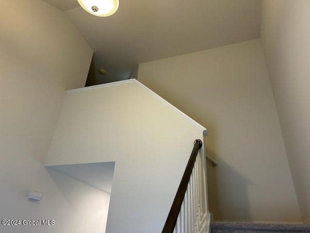 24 Harbor Lane, Colonie, NY, photo 5