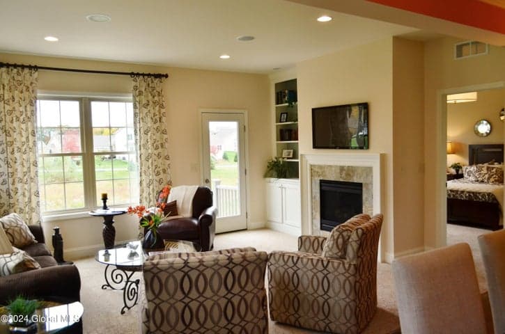 2 Anson Court, Malta, NY, photo 3