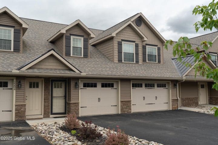 2203 Stonebridge Dr Drive, Ballston, NY, photo 2