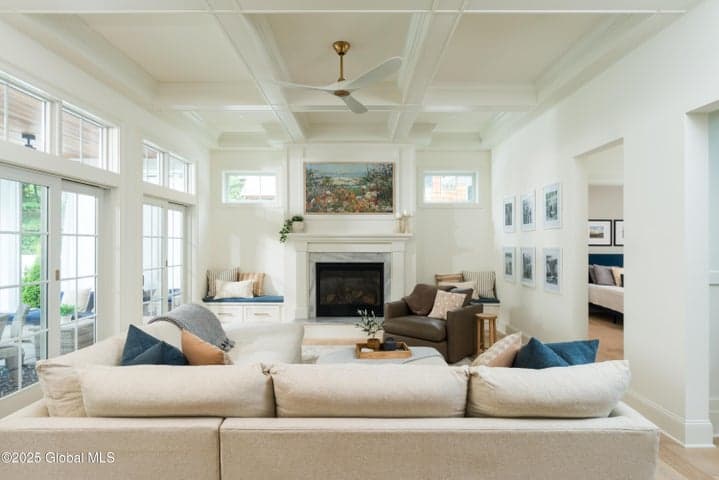 3 Magnolia Court, Milton, NY, photo 2