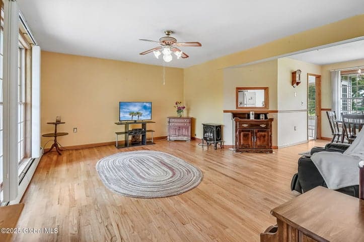 18 Johnson Lane, Poestenkill, NY, photo 5