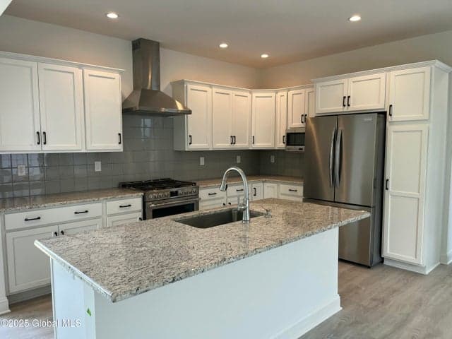 36 Windrow Way, Halfmoon, NY, photo 2