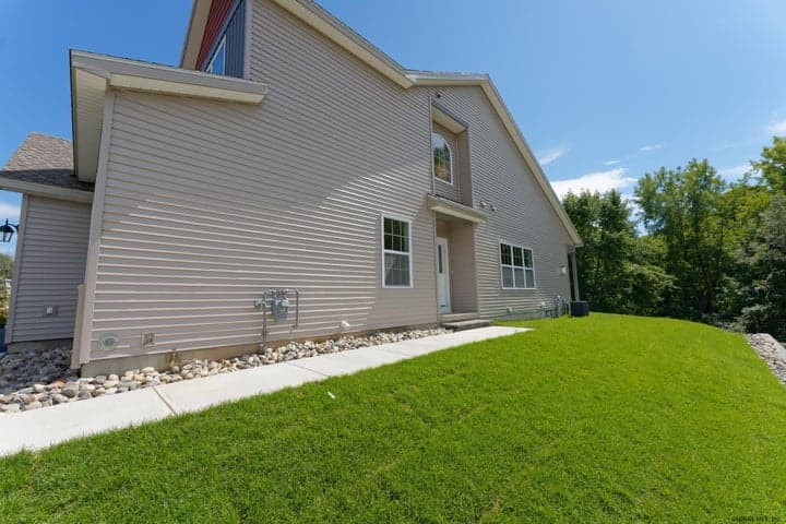 2601 Brianna Boulevard, North Greenbush, NY, photo 5