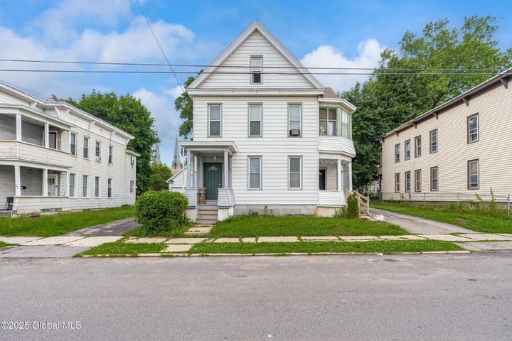 233-235 Grand Street, Amsterdam, NY, photo 1