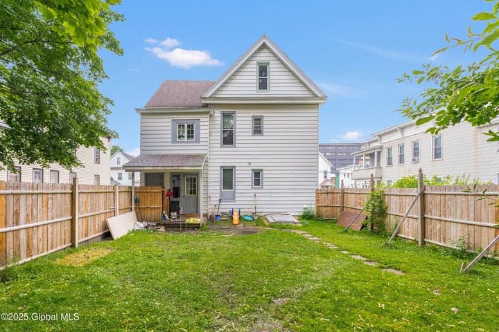 233-235 Grand Street, Amsterdam, NY, photo 4