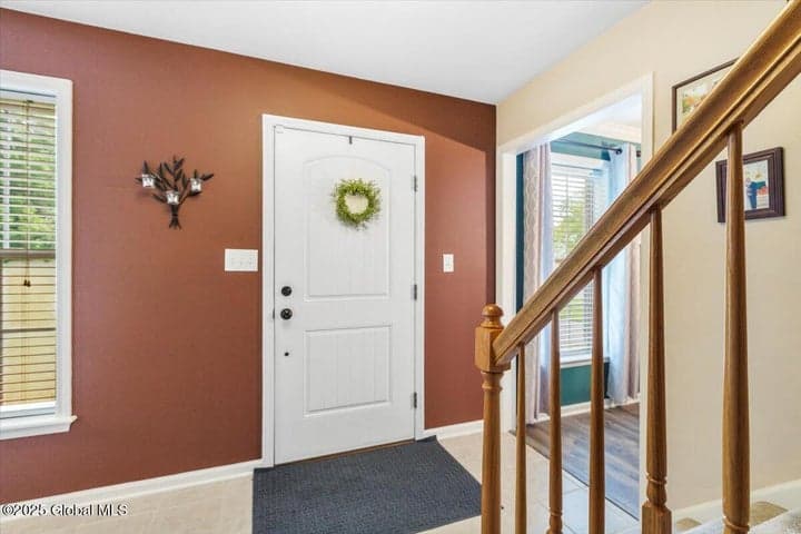 20 Goldfield Lane, Clifton Park, NY, photo 4