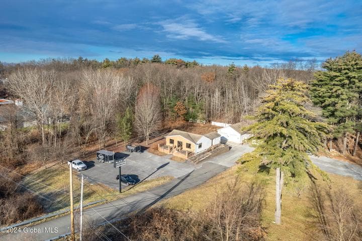 1525 Crescent Road, Clifton Park, NY, photo 2
