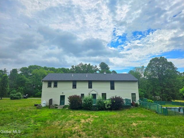 16 Theresa Lane, Voorheesville, NY, photo 3
