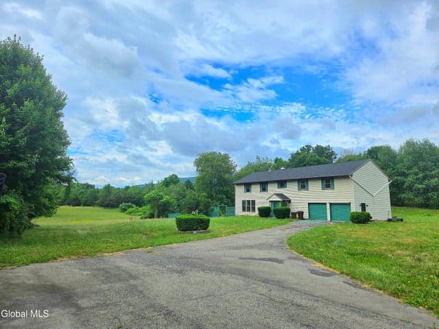 16 Theresa Lane, Voorheesville, NY, photo 5