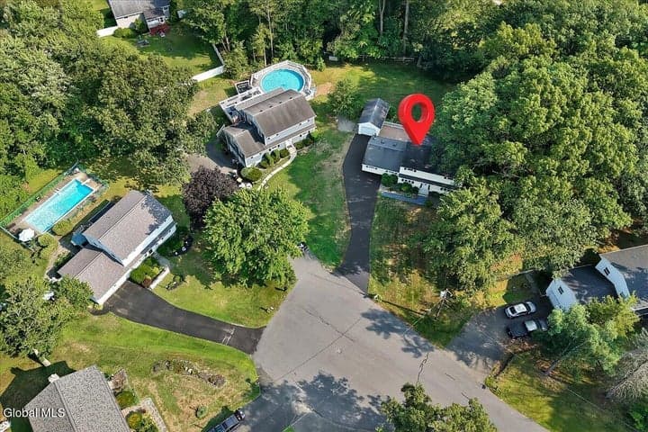 3 Leslie Court, Halfmoon, NY, photo 4