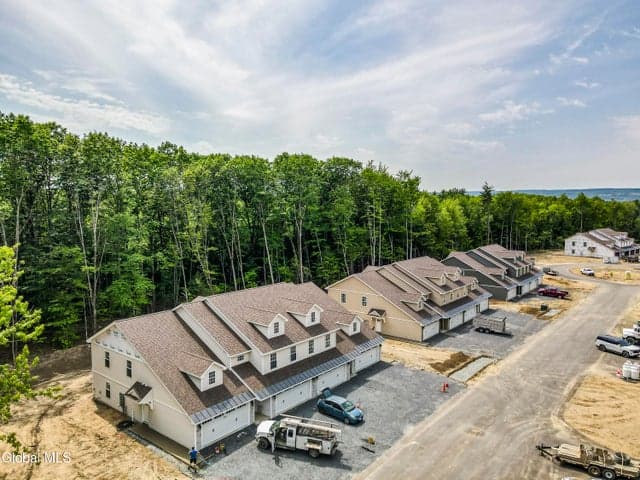 143 Carriage Boulevard, Rotterdam, NY, photo 1