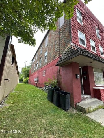 26 N Market Street, Johnstown, NY, photo 5