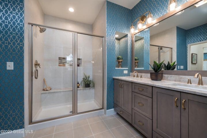 8 Anson Court, Malta, NY, photo 5