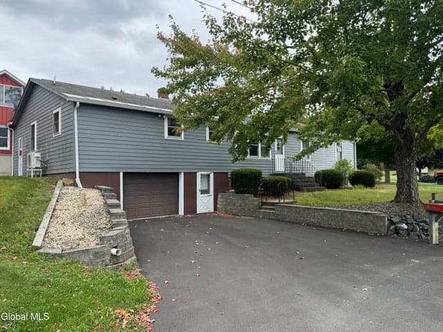 474 Groveside Road, Pittstown, NY, photo 2