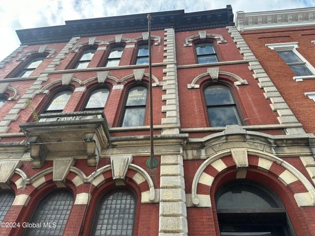 49 E Main Street, Amsterdam, NY, photo 4