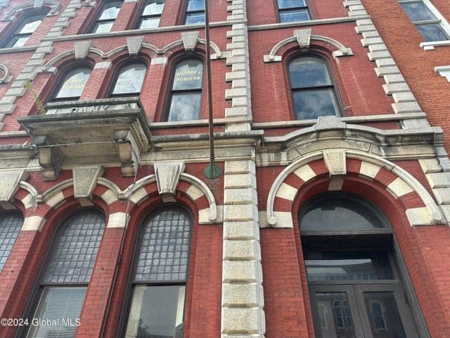 49 E Main Street, Amsterdam, NY, photo 5