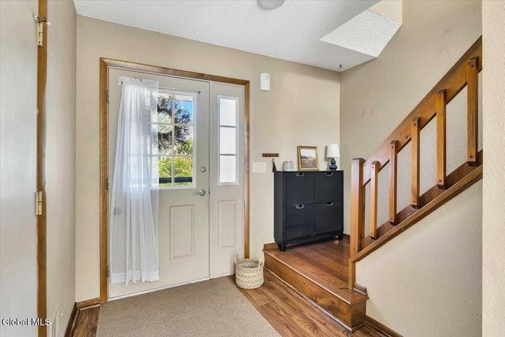 3 Generals Way, Halfmoon, NY, photo 5