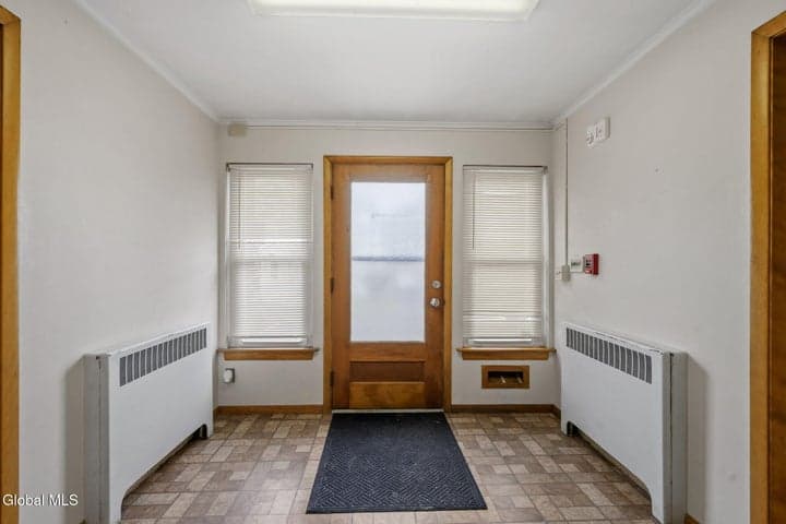 4 Nicholas Street, Johnstown, NY, photo 3