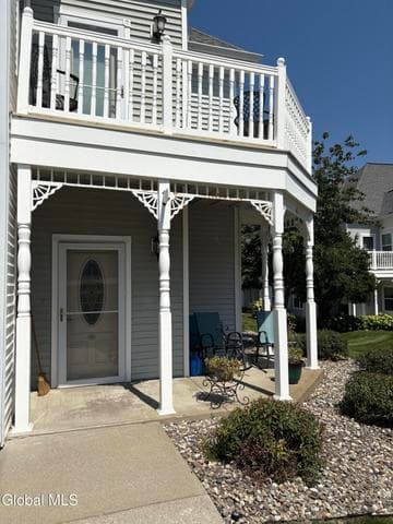 107 Kelly Circle, Guilderland, NY, photo 1