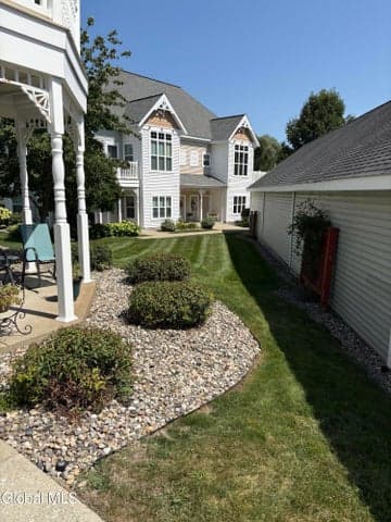 107 Kelly Circle, Guilderland, NY, photo 2