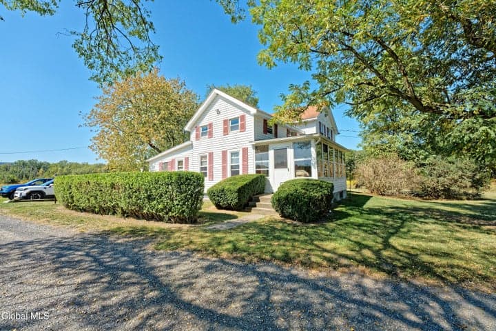 100 Bally Bay Lane, Guilderland, NY, photo 1