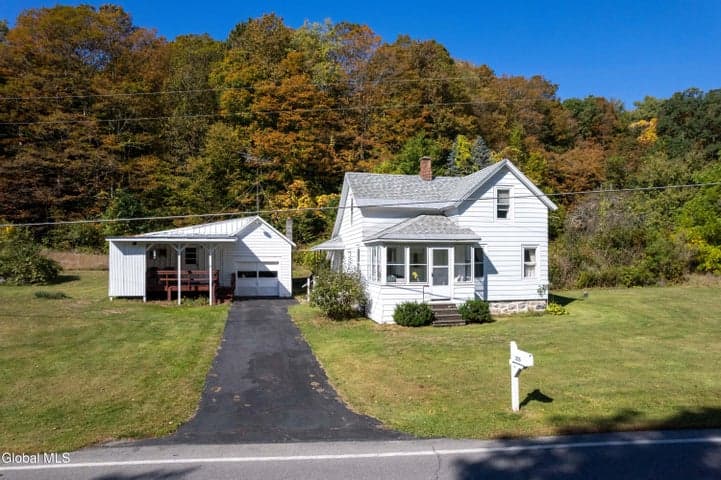 355 County Highway 123, Mayfield, NY, photo 1