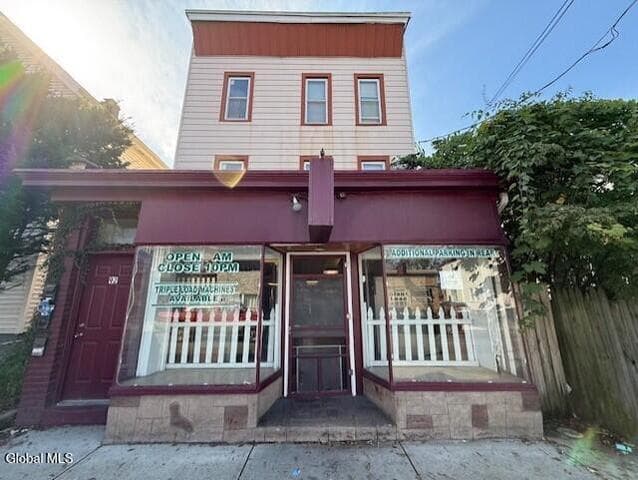 92 Ontario Street, Cohoes, NY, photo 1