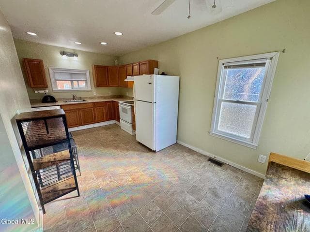 23 Potter Avenue, Granville, NY, photo 4