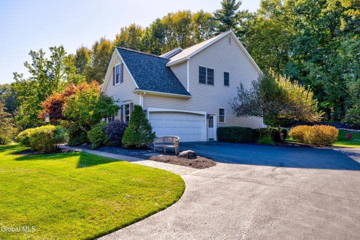 14 Little Drive, Malta, NY, photo 4