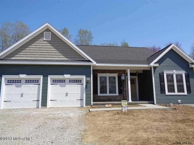 5 Jack Drive, Halfmoon, NY, photo 1
