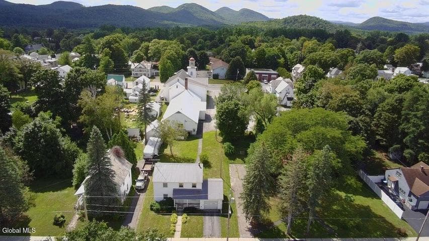 42 King Street, Warrensburg, NY, photo 4